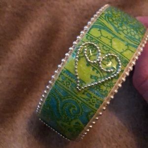 BUNDLE 3 (or MORE) bracelets for $5!!! ✨